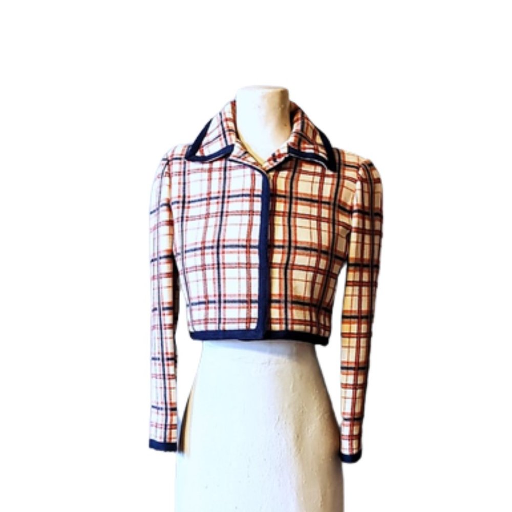 Early 1970s Vintage Cream Red Wool Plaid Cropped Short Boxy Jacket Navy Trim